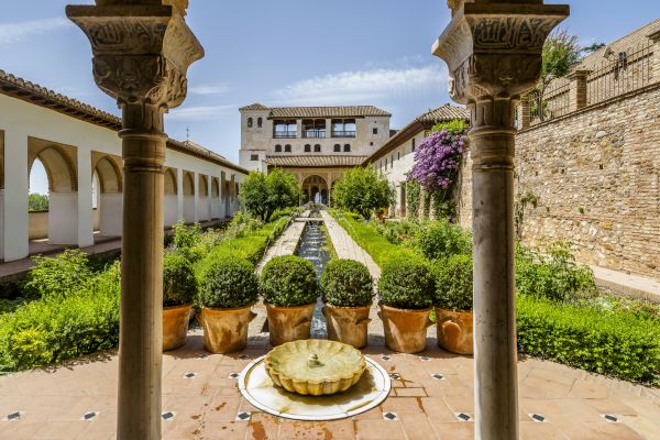 Cost of Courtyard Construction Service in Leland